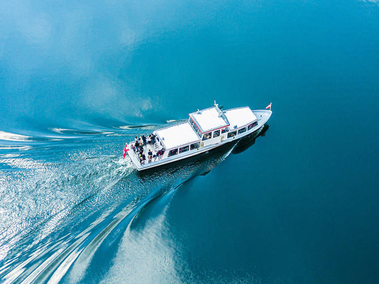 Sample Blue Moon Cruising